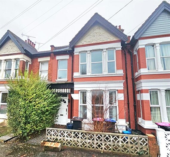 4 Bedroom Terraced House For Sale In Anerley Road, Westcliff On Sea, Westcliff On Sea, SS0