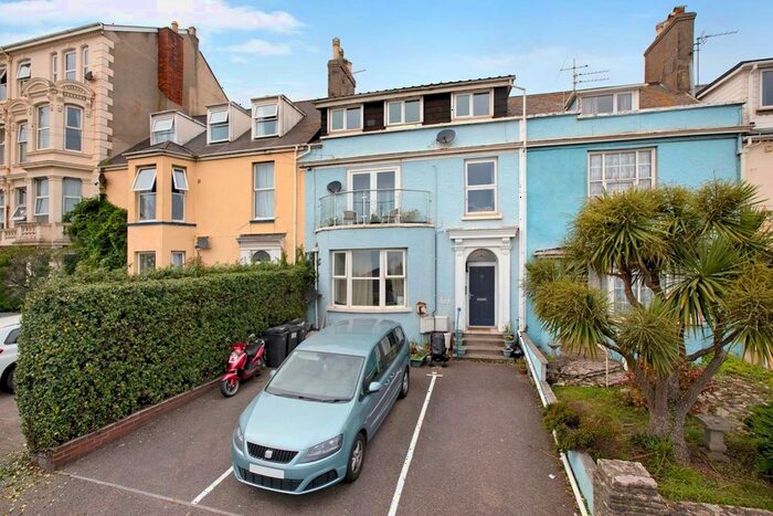 2 Bedroom Maisonette To Rent In West Cliff, Dawlish, Devon, EX7