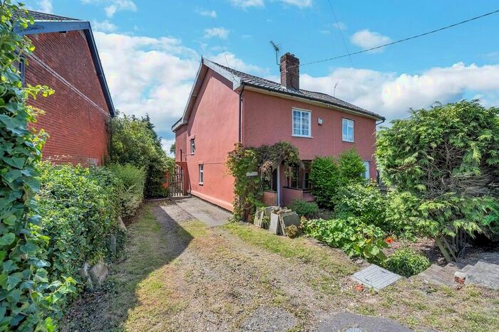 2 Bedroom Semi-Detached House For Sale In Hepworth, IP22