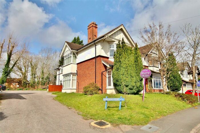 1 Bedroom Flat To Rent In York Road, Woking, Surrey, GU22