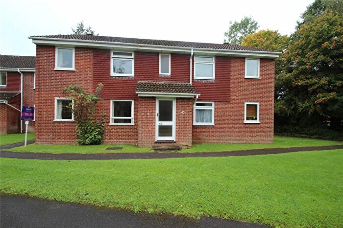 Apartment To Rent In Cibbons Road, Chineham, Basingstoke, Hants, RG24