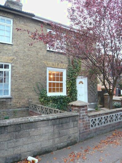 2 Bedroom Semi-Detached House To Rent In London Road, Beccles, NR34