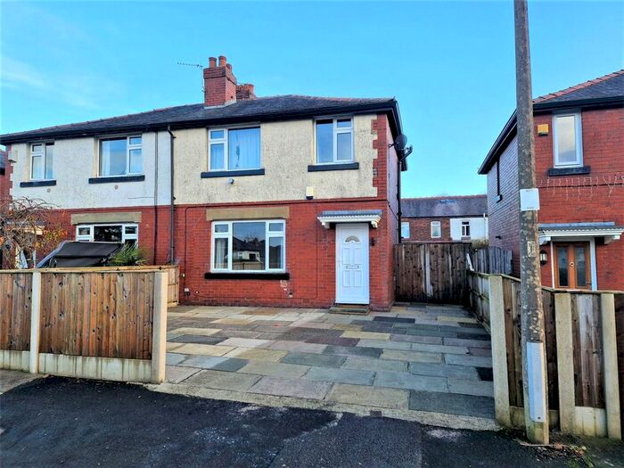 2 Bedroom Semi-Detached House To Rent In Firwood Avenue, Farnworth, Bolton, BL4