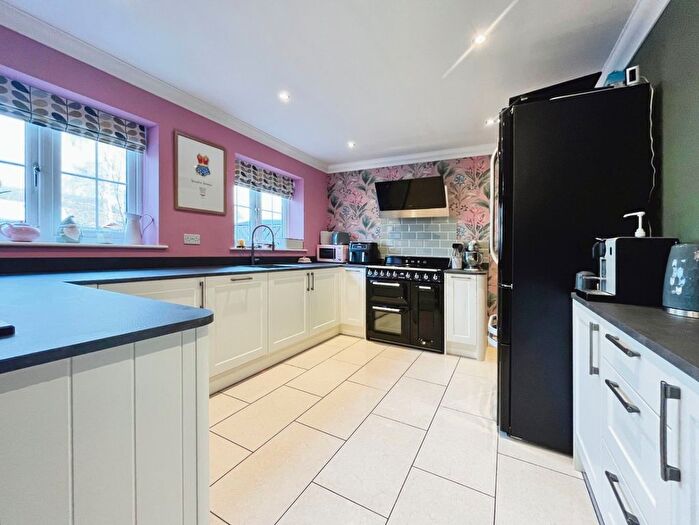 4 Bedroom Detached House For Sale In Nunings Way, Nafferton, Driffield, East Riding Of Yorkshire, YO25