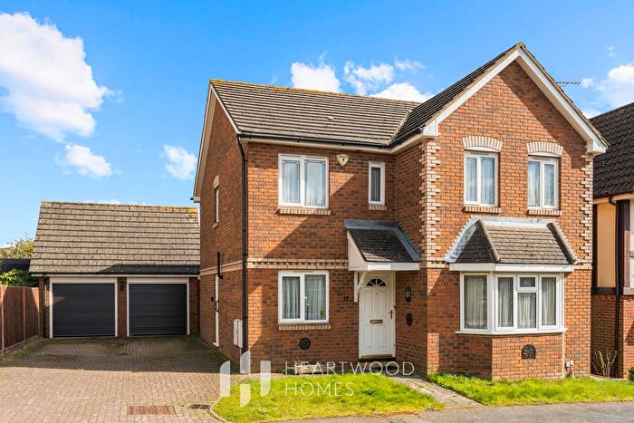 4 Bedroom Detached House For Sale In Nimrod Close, St. Albans, AL4