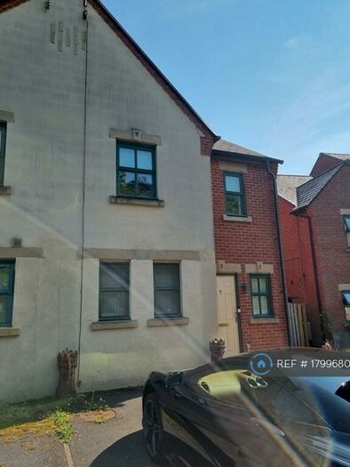 3 Bedroom Semi-Detached House To Rent In Schuster Road, Manchester, M14