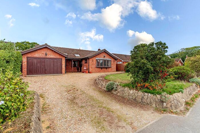 3 Bedroom Detached House For Sale In Holt Road, Horsford, NR10