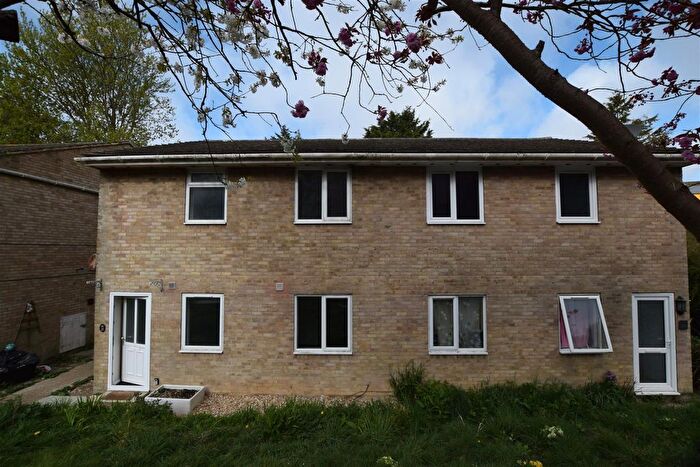 2 Bedroom Flat To Rent In Brackendale, Hastings, TN35