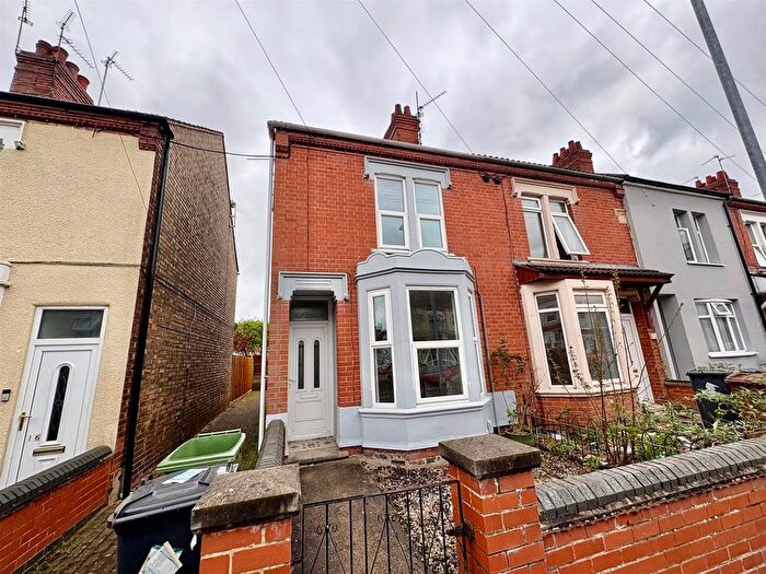 3 Bedroom End Of Terrace House To Rent In Clifton Avenue, West Town, Peterborough, PE3