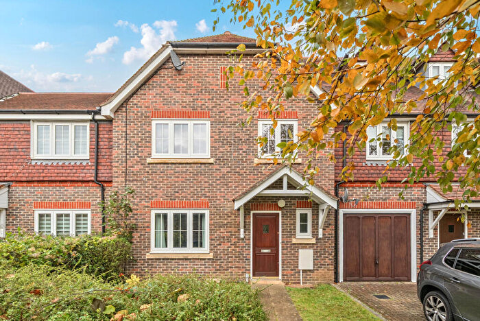 3 Bedroom Terraced House For Sale In Reris Grange Close, Milford, Godalming, GU8