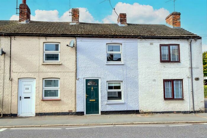 2 Bedroom Terraced House To Rent In High Street, Winslow, MK18