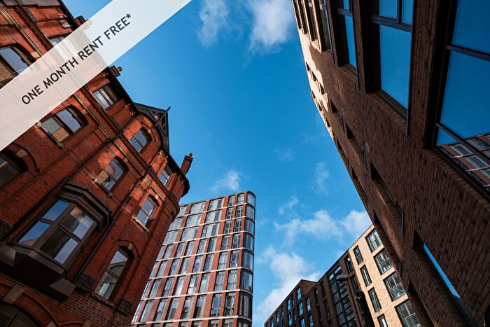 3 Bedroom Apartment To Rent In Lower Essex Street, Birmingham, B5