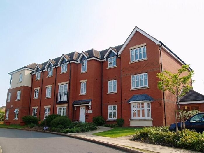 3 Bedroom Flat For Sale In Chancel Court, Solihull, B91