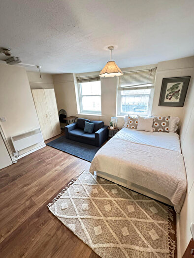 Studio To Rent In Brick Lane, London, E1