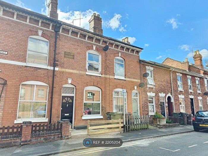 2 Bedroom Terraced House To Rent In Middle Street, Worcester, WR1