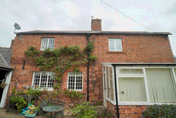 2 Bedroom Cottage To Rent In Kinnerton Road, CH4
