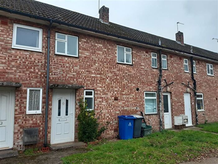 3 Bedroom Terraced House For Sale In Hampden Crescent, Lindholme, Doncaster, DN7