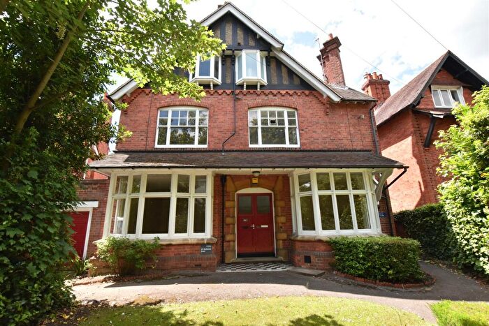 3 Bedroom Apartment To Rent In Gff Redlands Road, RG1