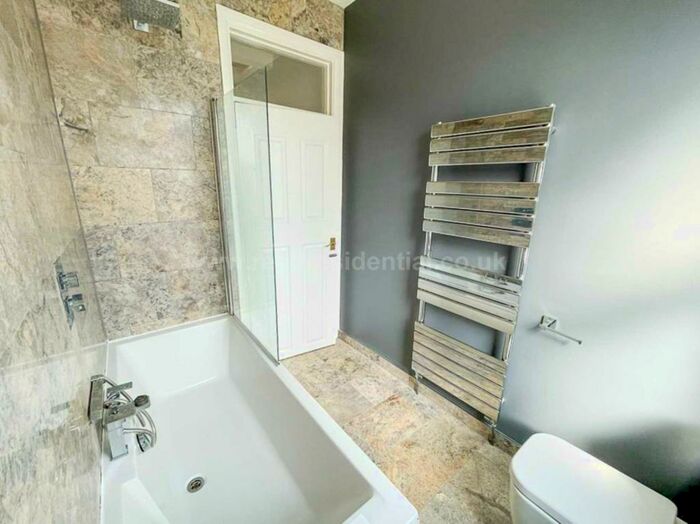 3 Bedroom House To Rent In North Avenue, Southchurch, SS2