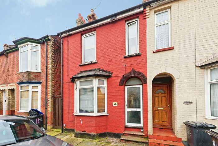 3 Bedroom Semi Detached House For Sale In Martyrs Field Road, Canterbury, Kent, CT1