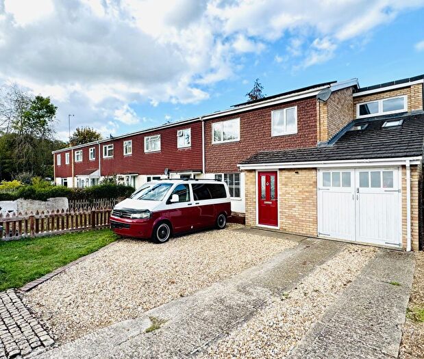 4 Bedroom End Of Terrace House For Sale In Mitchell Avenue, Hartley Wintney, Hook, RG27