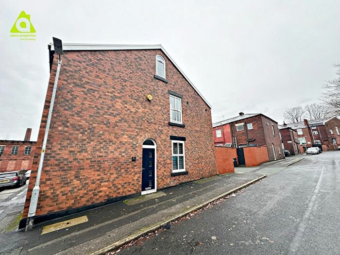 3 Bedroom End Of Terrace House For Sale In Sterratt Street, Bolton, BL1