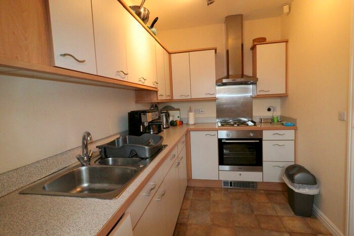 1 Bedroom Flat For Sale In Holland Close, Loughborough, LE11