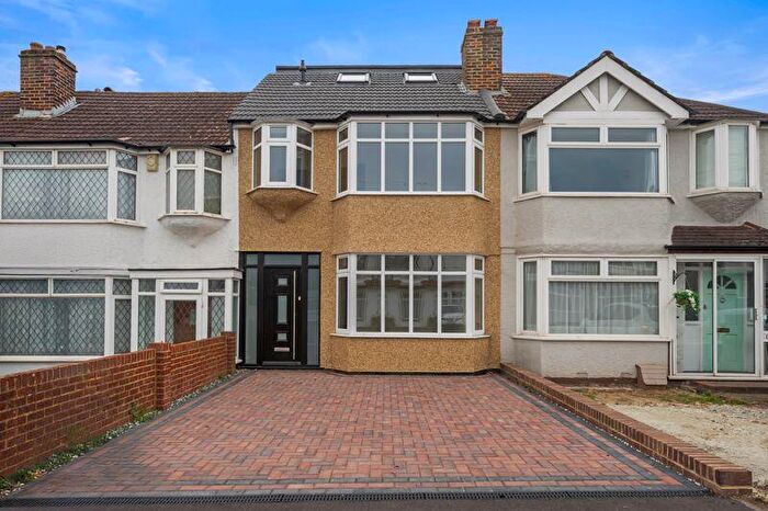 4 Bedroom Terraced House For Sale In Esher Avenue, Sutton, SM3