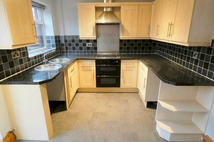2 Bedroom Semi-Detached House To Rent In College Court, Plungington, PR1
