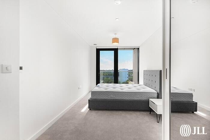 2 Bedroom Flat To Rent In City North Place London, N4