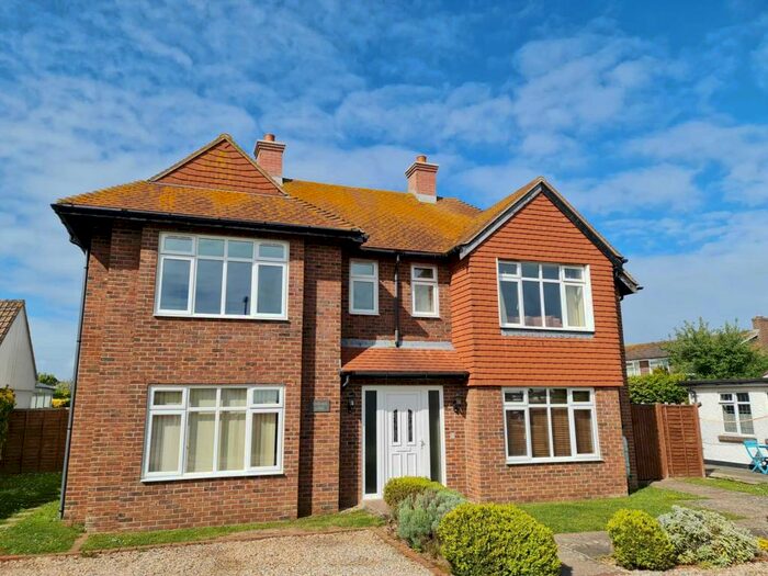 2 Bedroom Flat To Rent In Vincent Road, Selsey, PO20