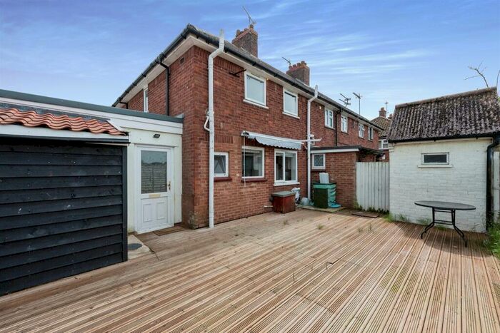 3 Bedroom Semi-Detached House For Sale In The Knoll, Redlingfield, Eye, IP23
