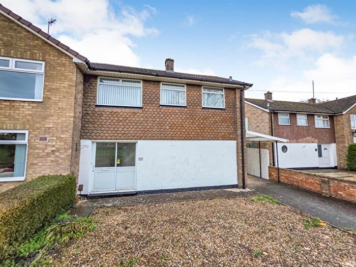 3 Bedroom Semi-Detached House For Sale In Howe Crescent, Corby, NN17