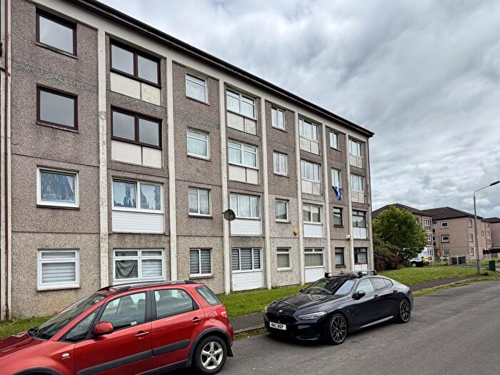 3 Bedroom Apartment To Rent In Stobo Street, Wishaw, North Lanarkshire, ML2