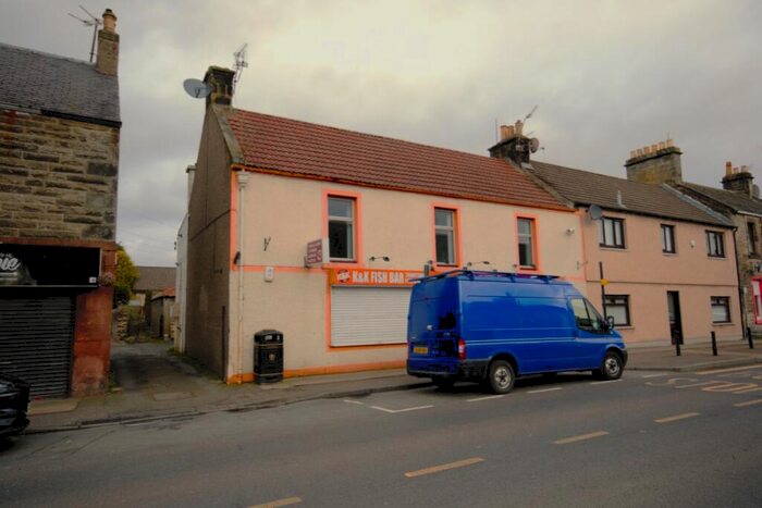 3 Bedroom Flat To Rent In High Street, Leslie, KY6