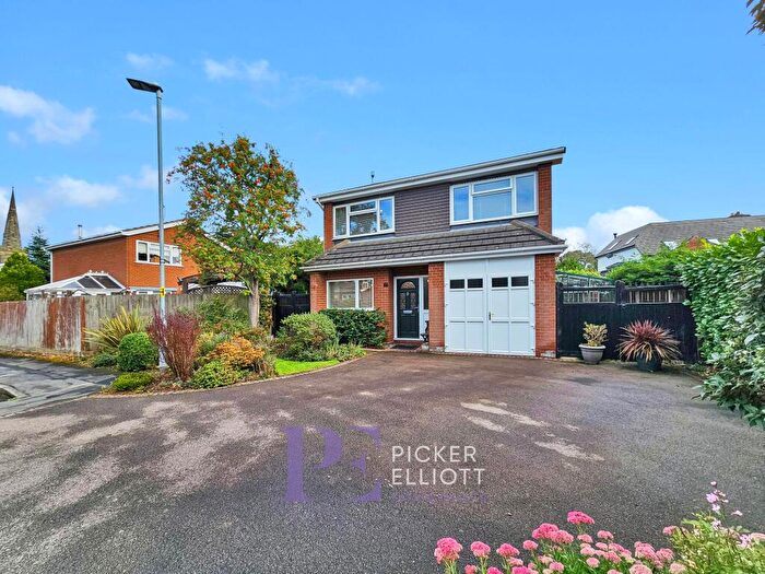 4 Bedroom Detached House For Sale In Grove Park, Burbage, LE10