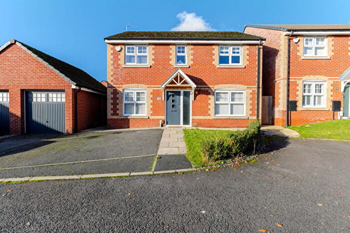 4 Bedroom Detached House For Sale In Lawnhurst Close, Sandbach, CW11