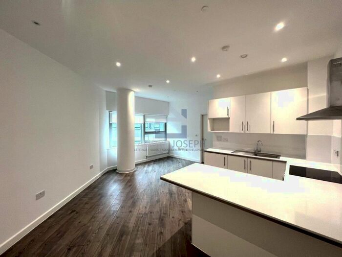 1 Bedroom Flat To Rent In Wellesley Road, West Croydon, CR0