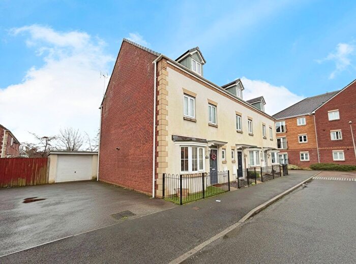 4 Bedroom Town House For Sale In Moorland Green, Gorseinon, Swansea, SA4