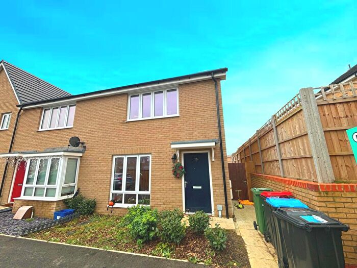 3 Bedroom End Of Terrace House To Rent In Mitchell Way, Tattenhoe Park, MK4