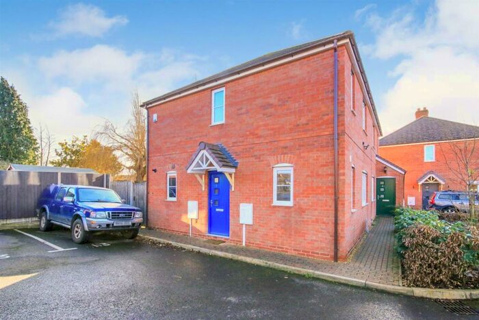 3 Bedroom Semi-Detached House To Rent In Willow Gardens, Long Lawford, Rugby, CV23