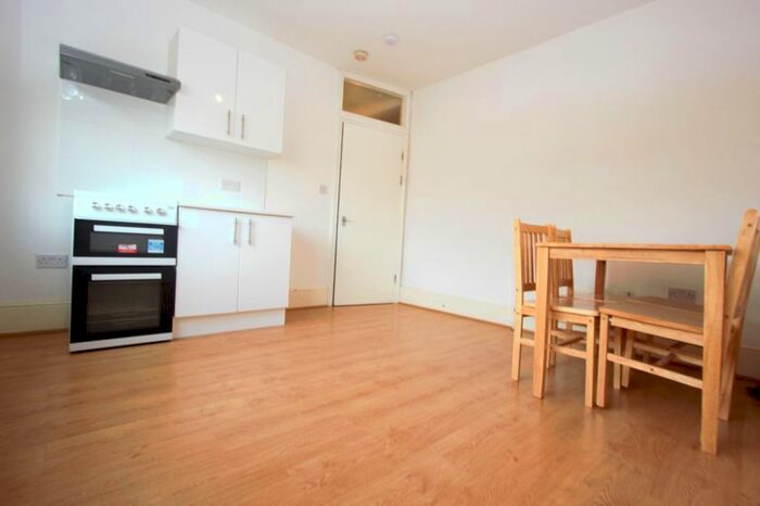 1 Bedroom Flat To Rent In Granville Road, London, N22