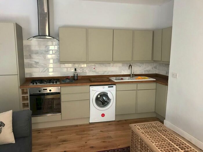 2 Bedroom Flat To Rent In Gloucester Road, Horfield, Bristol, BS7