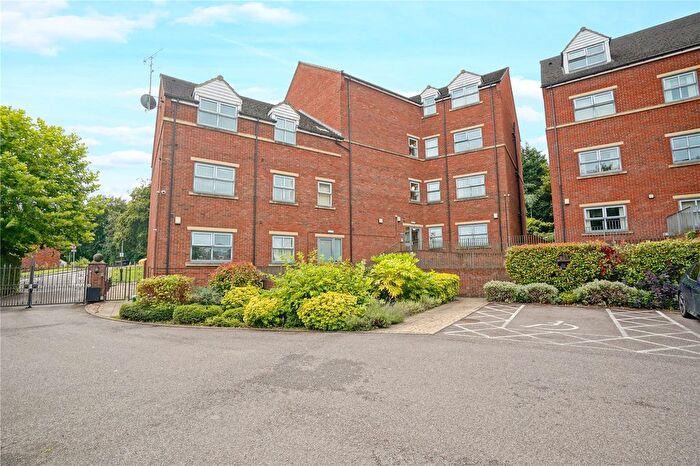 2 Bedroom Flat For Sale In Moorgate View, Rotherham, South Yorkshire, S60