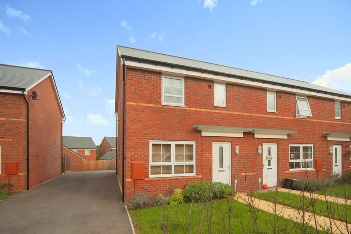 3 Bedroom Property To Rent In Rossiter Road, Cheddon Fitzpaine, Taunton, TA2