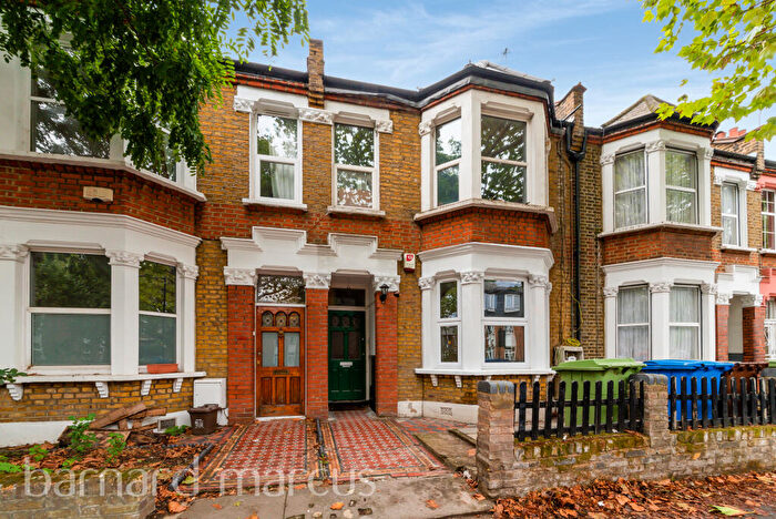 2 Bedroom Apartment To Rent In John Ruskin Street, London, SE5