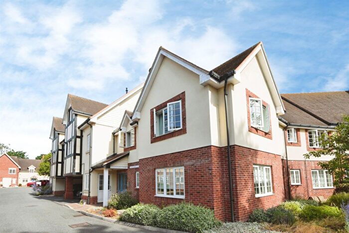 2 Bedroom Flat For Sale In Dame Mary Walk, Halstead, CO9