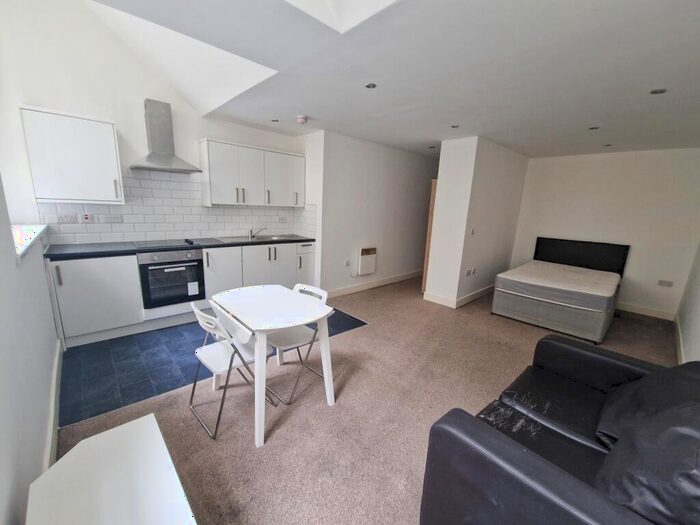 Studio To Rent In Law Russell House, Vicar Lane, Bradford, West Yorkshire, BD1