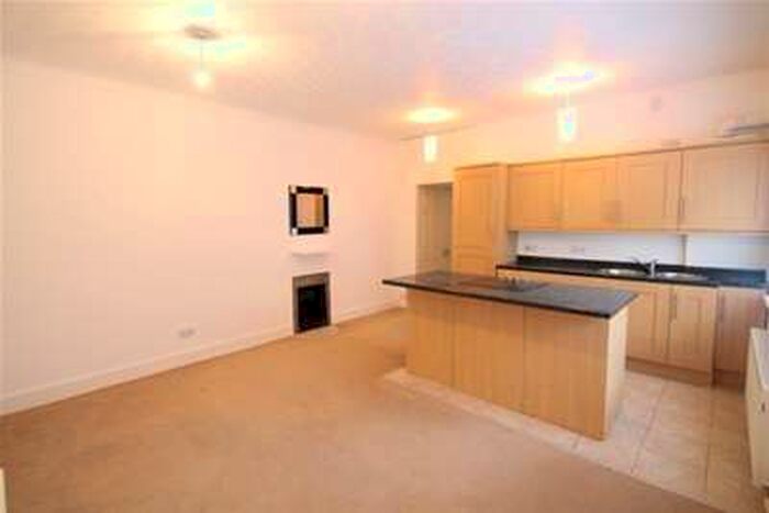 1 Bedroom Flat To Rent In Durham Avenue, Bromley BR2