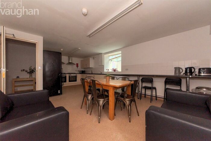 1 Bedroom Flat To Rent In Elm Grove, Brighton, East Sussex, BN2